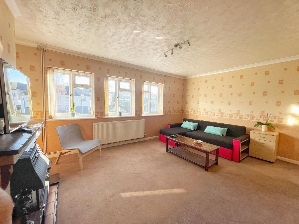 3 Bed Duplex Flat, Free Wifi & Netflix, Ideal For Contractors Apartment Gravesend Exterior photo